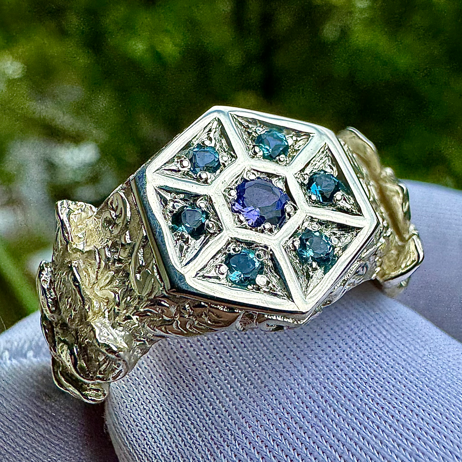 Chevalière Éclosion